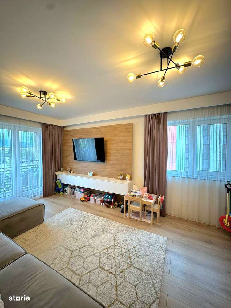 Apartament 3 camere cu priveliste deosebita, zona Coresi, Brasov-1