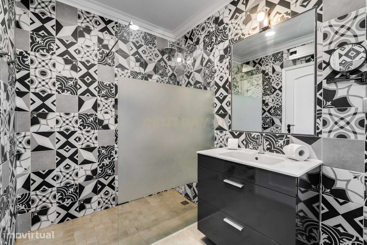 Moradia Independente T3, com Piscina e Amplo Espaço Exterior, em Algoz-20