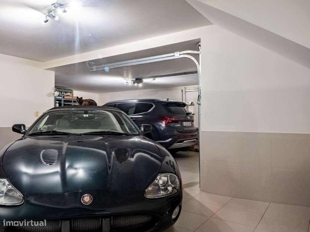 Moradia T6 com piscina em Viana do Castelo-24