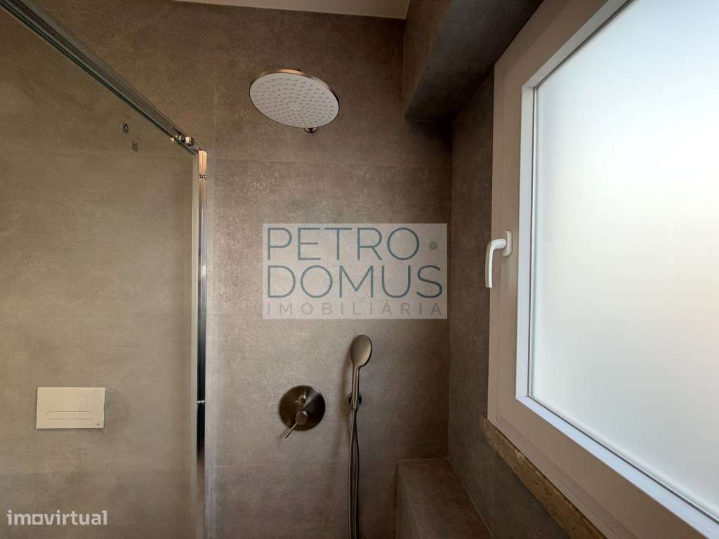 T2 TOTALMENTE REMODELADO EM CONDOMÍNIO COM PISCINA - PENHA DE FRANÇA-24