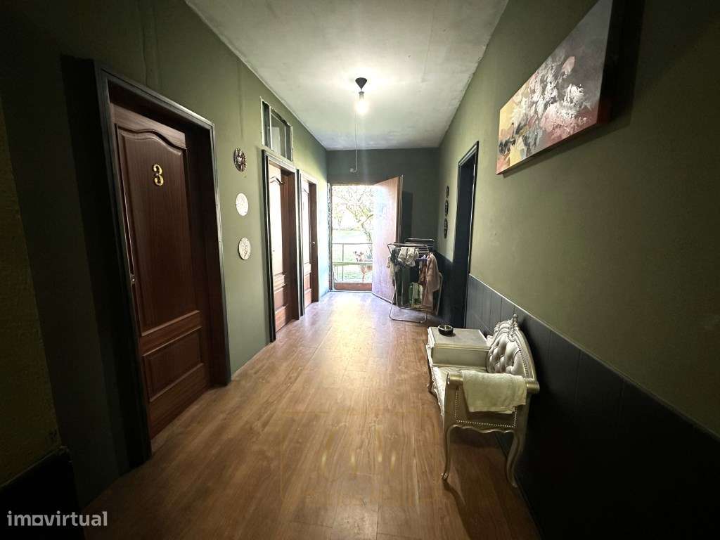 Moradia V4 Retorta com jardim, junto ao rio ave-14