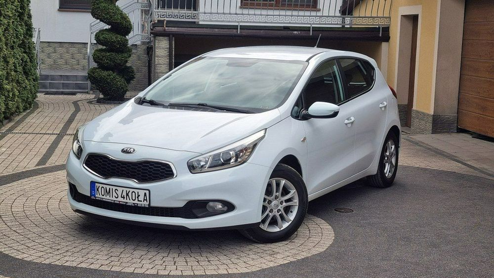 Kia Ceed II 2013