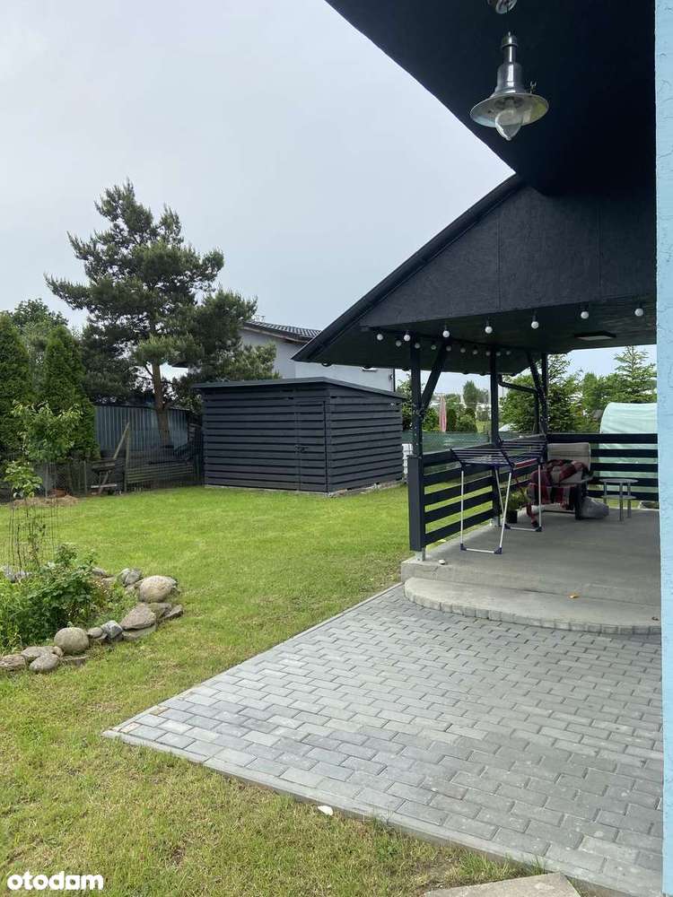 Nowoczesny dom z basenem i garażem - Pełny obrazek: 2/18