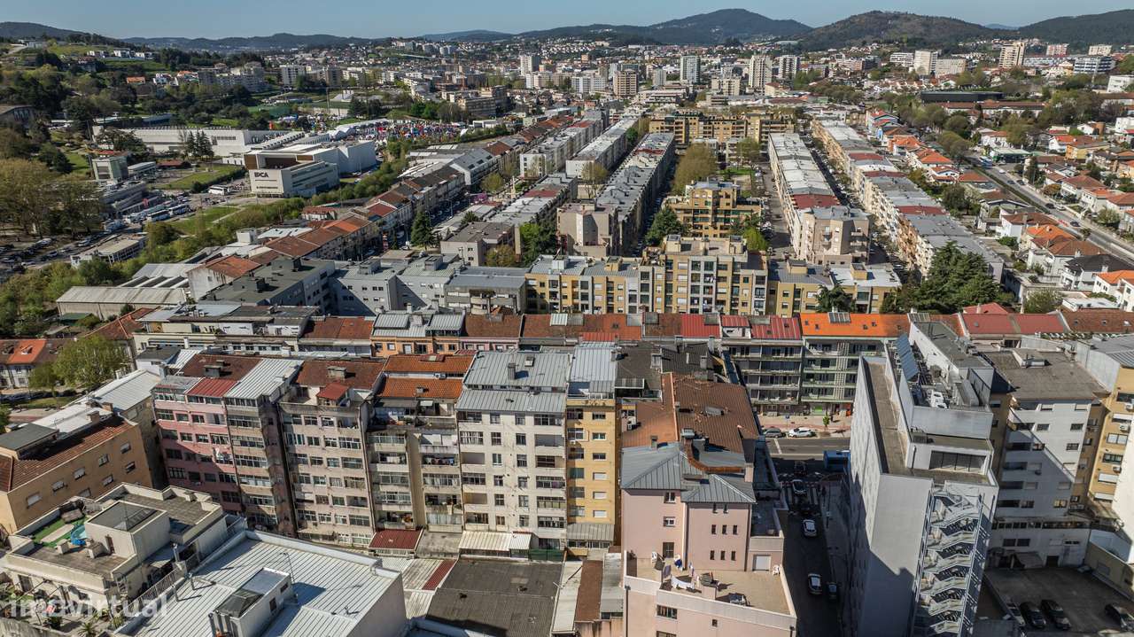 Apartamento T2+2 em plena Avenida da Liberdade-20