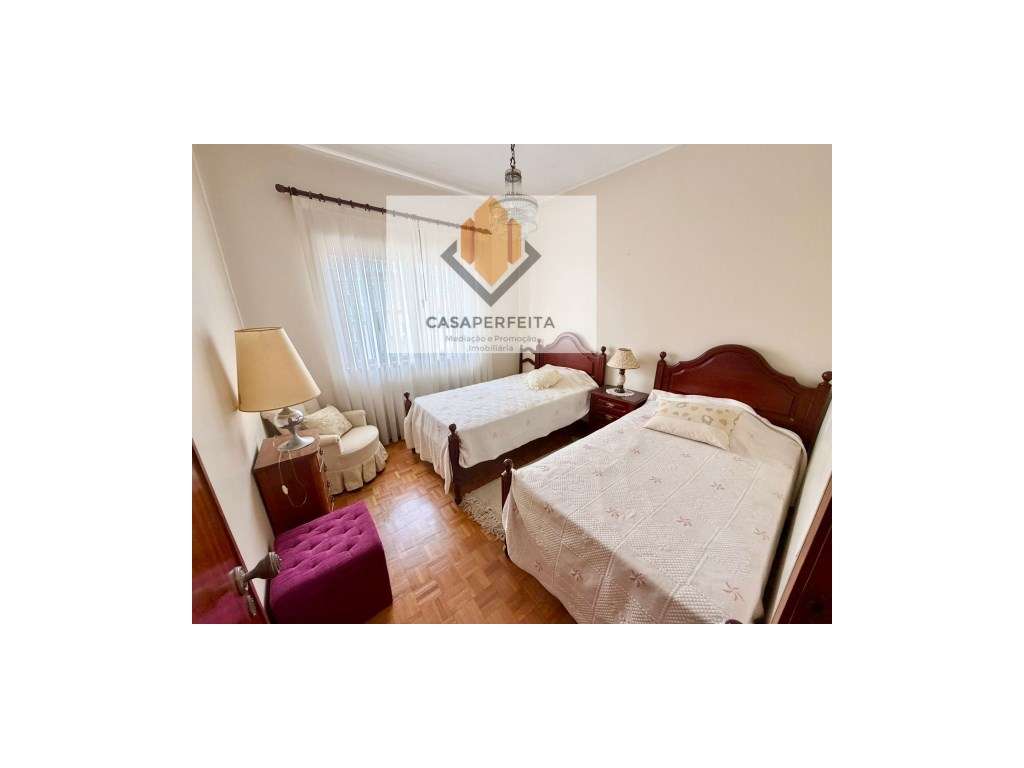 Andar Moradia T3 com Terreno - Avintes-17