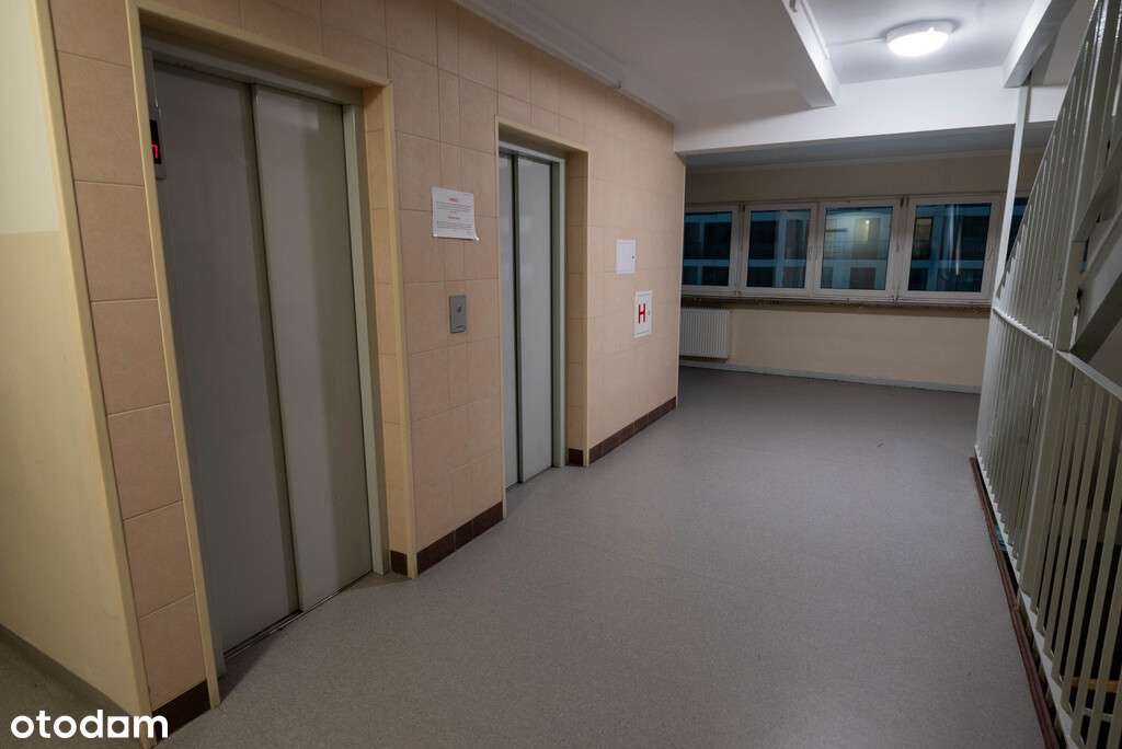 2 pokoje w ścisłym centrum Warszawy-6