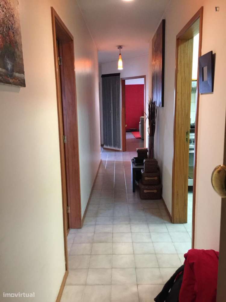 Quarto - localizado em Campanhã Porto - Grande imagem: 4/10