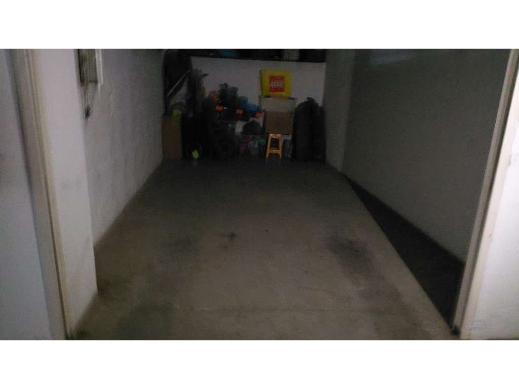 Garagem no centro de Milfontes - Grande imagem: 4/4