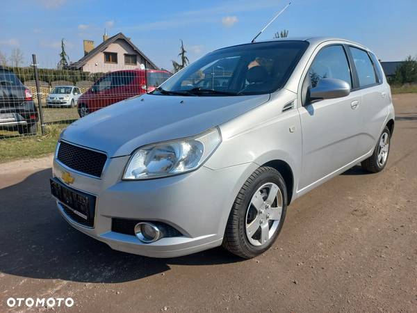 Chevrolet Aveo 1.2 16V Base - 2