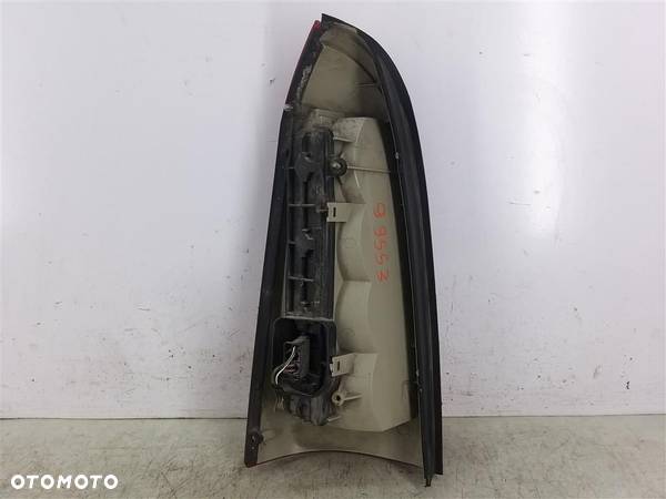 Lampa PRAWA tylna tył Opel Astra II G 1998-2009R KOMBI SWF - 2