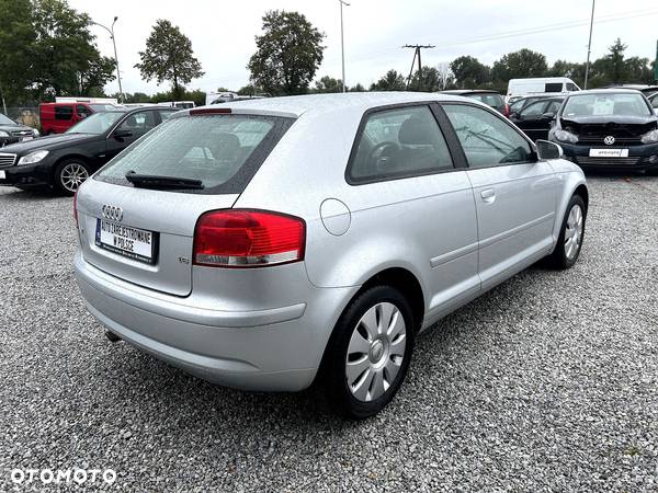 Audi A3 1.6 Ambiente - 8