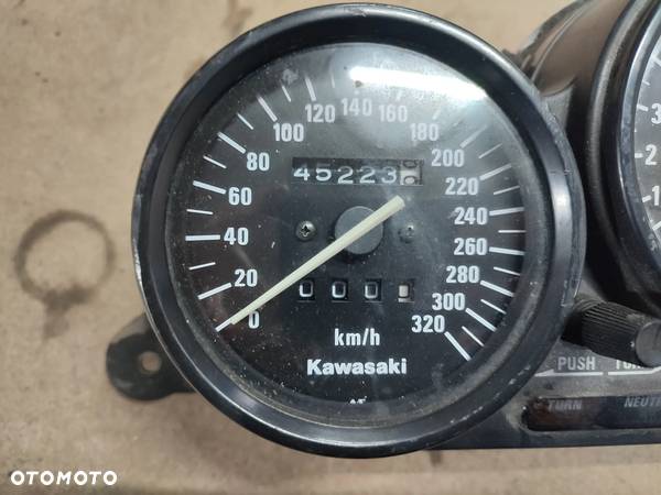 Licznik, zegar Kawasaki ZZR 1100 - 2