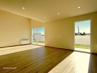 Moradia T4  na  Abrunheira a estrear- Aceita Permuta - Grande imagem: 4/60