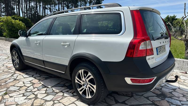 Volvo XC 70 2.4 D4 Summum AWD Start/Stop - 4