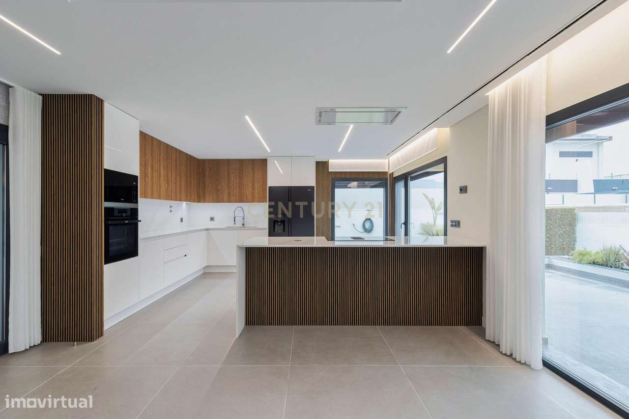 Casa em Construção  com piscina localizada na Quinta do Desembargador-14