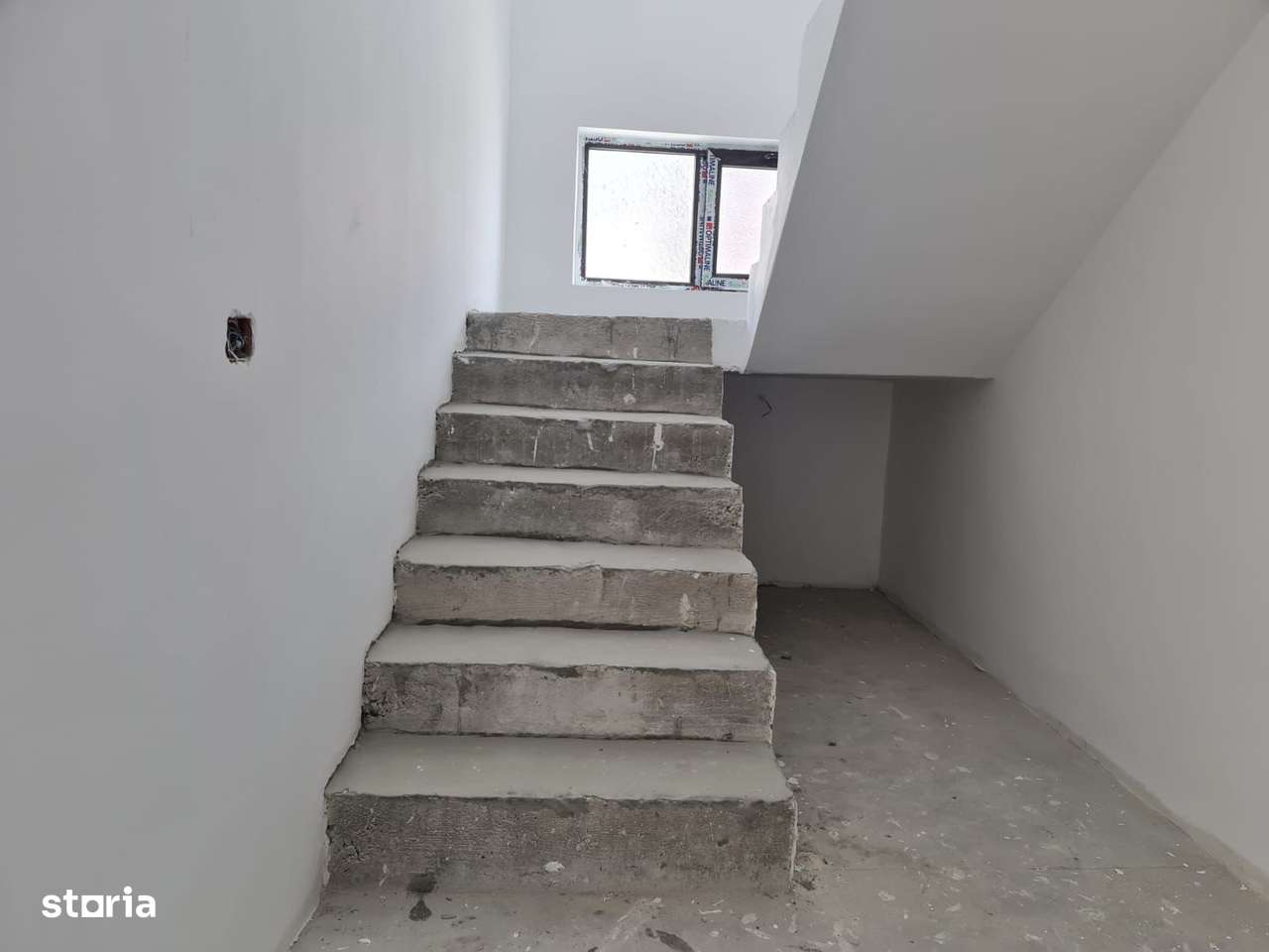 Vilă Năvodari duplex, preț 108000-6