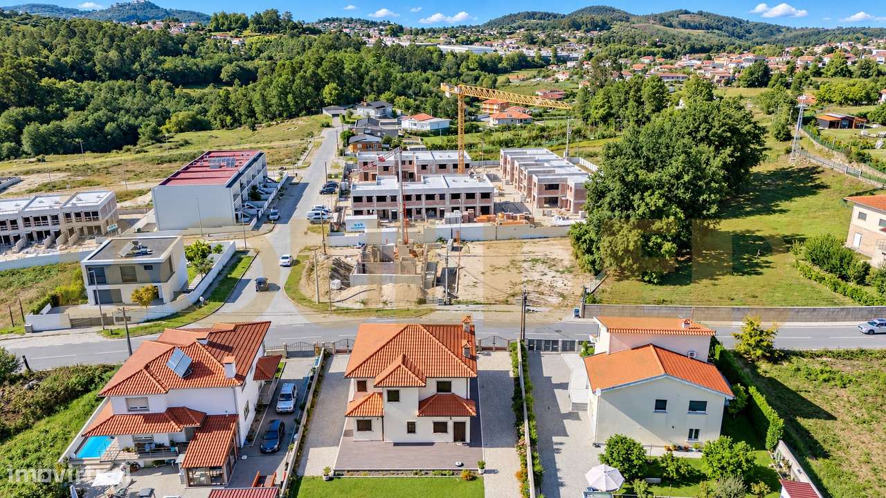 Apartamento T2 com jardim privativo em Fonte Arcada-9