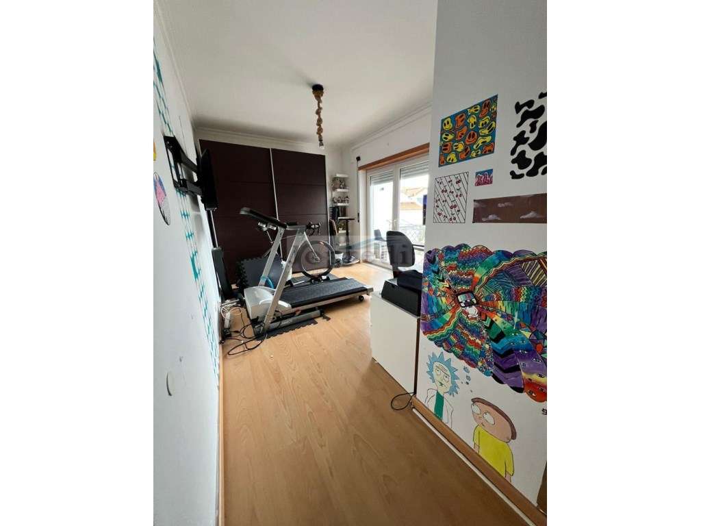 Apartamento Duplex T3+1 em Condomínio Fechado com piscina.-21