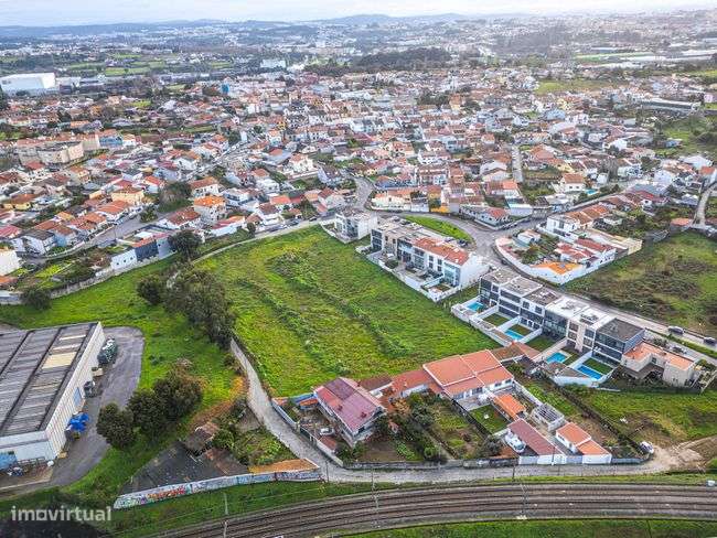 Terreno à venda em Matosinhos - Leça do Balio - Grande imagem: 4/10