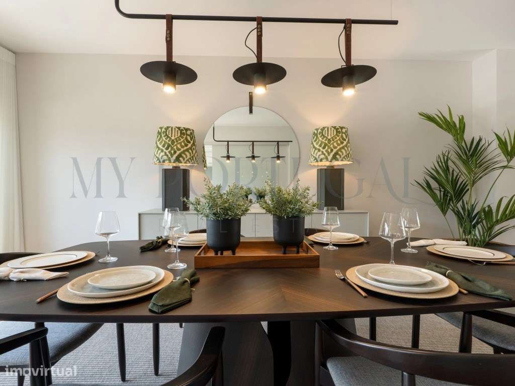 Elegância e Modernidade: Moradia T4 de Luxo com Rooftop em Alcochete-33