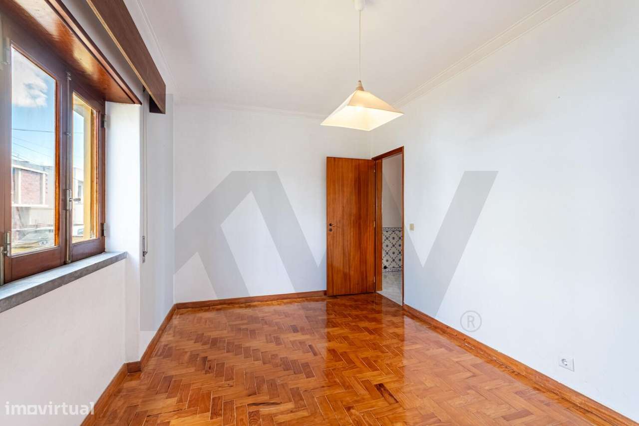 APARTAMENTO T2 p/ REMODELAÇÃO - MADORNA - São Domingos de Rana-8