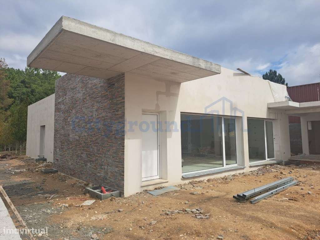 Moradia contemporânea V4 em condomínio fechado a 5 minutos da cidad... - Grande imagem: 4/25