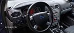 Ford Focus 2.0 TDCi Ghia - 32