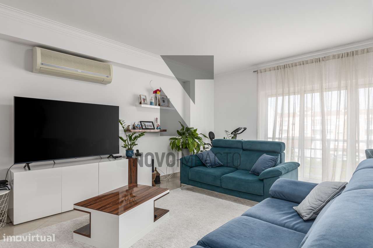 Excelente Apartamento T3 Com 2 Lugares De Parqueamento Pinhal Novo