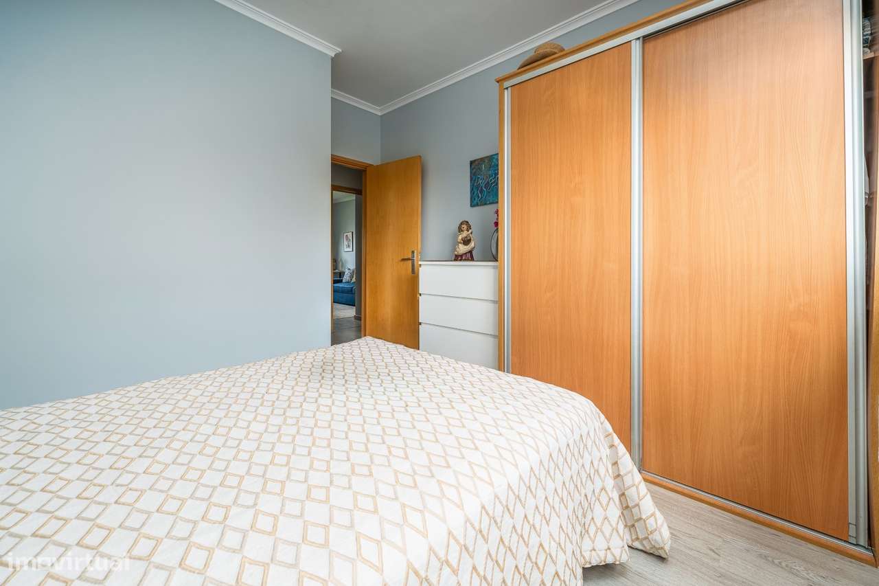 Apartamento T3 com garagem-16