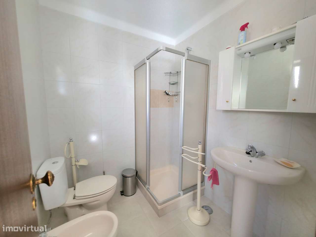 Prédio com 3 andares com utilização independente – Vendas Novas-32