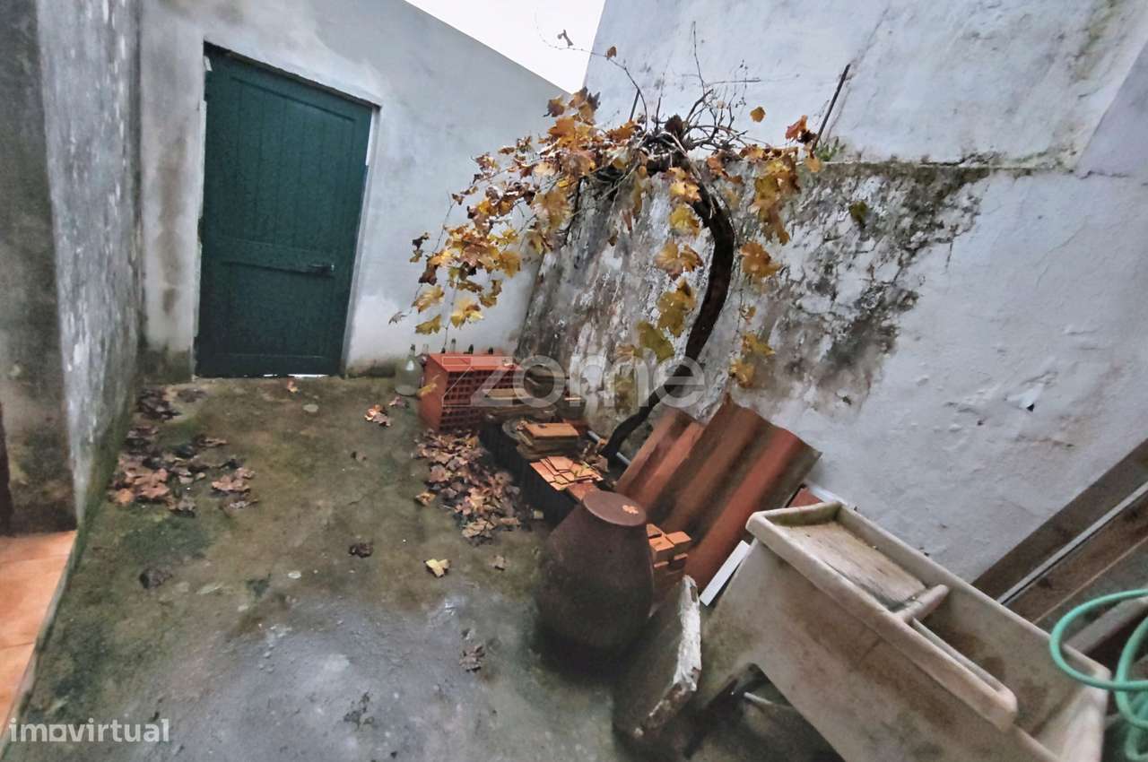 Moradia V2 no centro de São Marcos da Serra-26