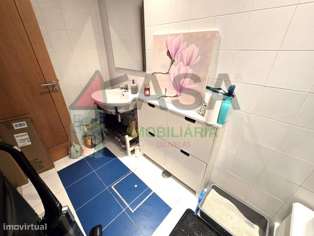 Moradia T4 com Terraço e Vista Desafogada em Loures-56