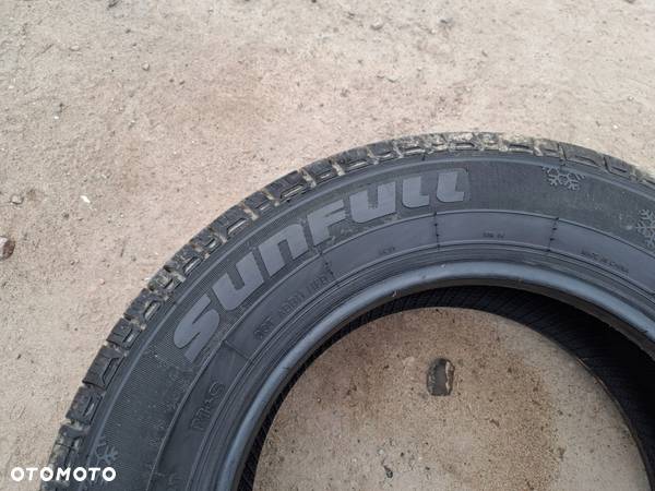 OPONA OPONY ZIMOWE SUNFULL SF-WOS 195/70R15C - 2