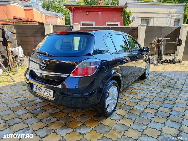 Opel Astra 1.7 CDTI DPF Cosmo - 2