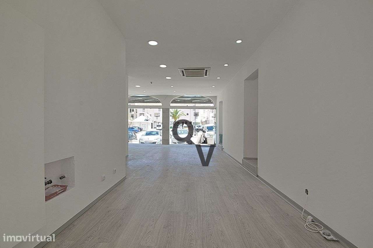 Loja sita na Marina de Vilamoura-12