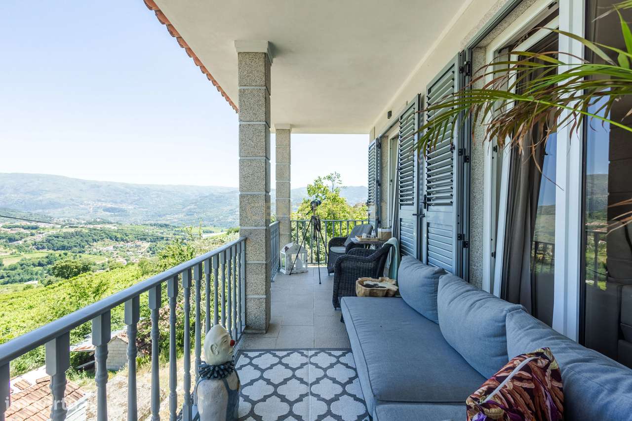 Casa T3 em Valadares, Baião - Oportunidade Única!-10