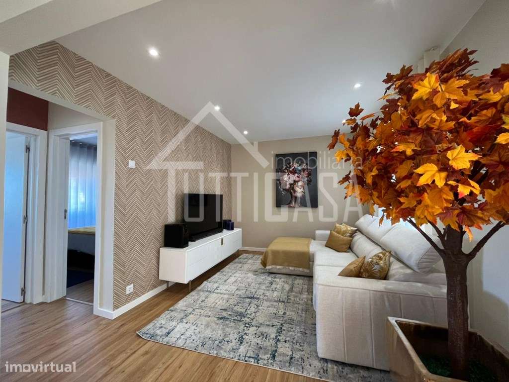 T2+2 com terraço em Queluz - Grande imagem: 5/53