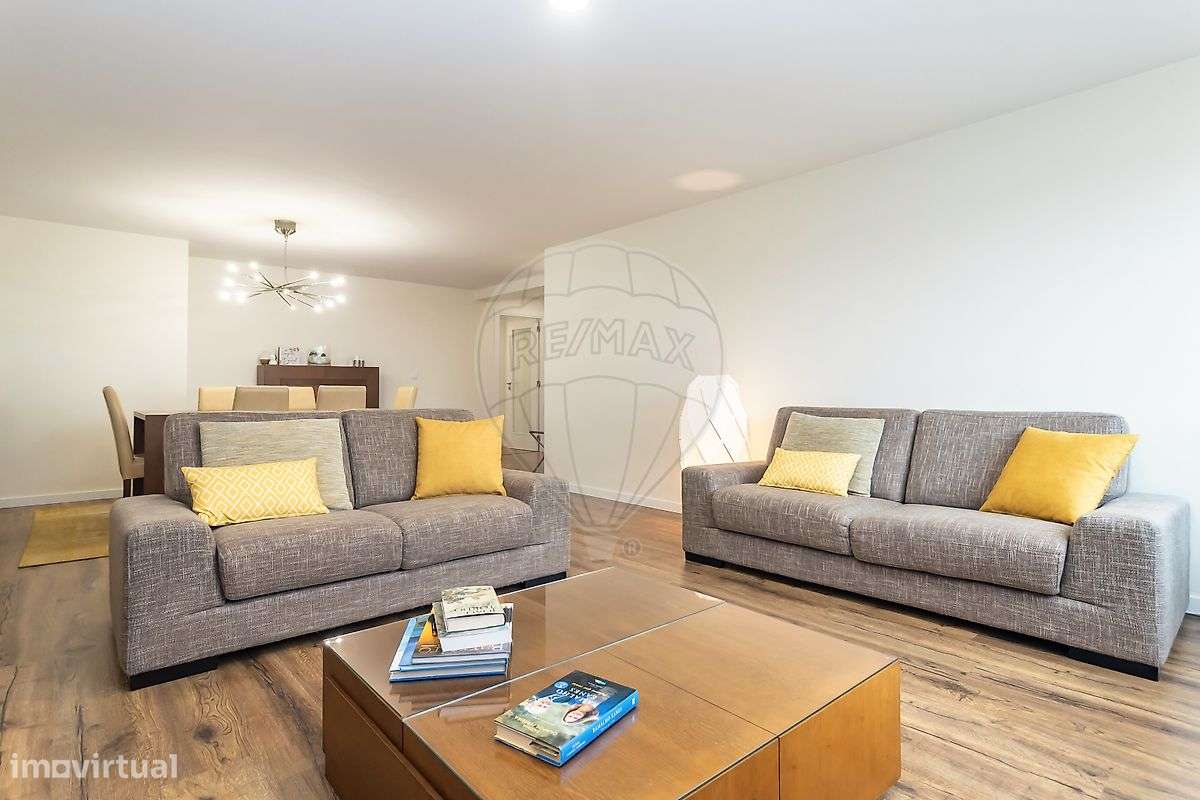 Apartamento T3 no Montijo, com parqueamento e arrecadação-34