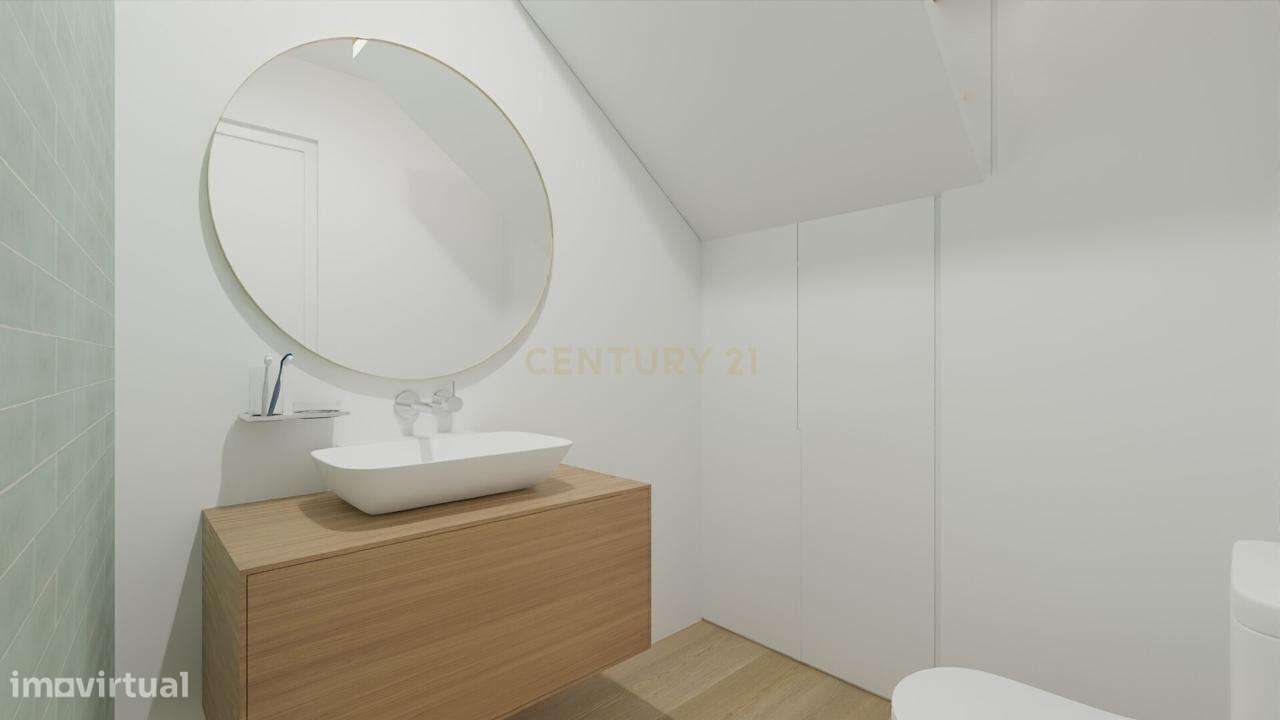 Moradia T2 de Charme com Jardins e Terraço-3