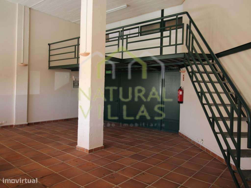 Espaço Comercial no seio da Marina de Vilamoura Algarve. - Grande imagem: 2/15