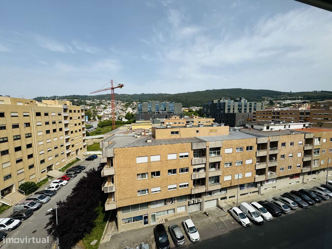 Apartamento T3 com varanda e garagem em Braga-15