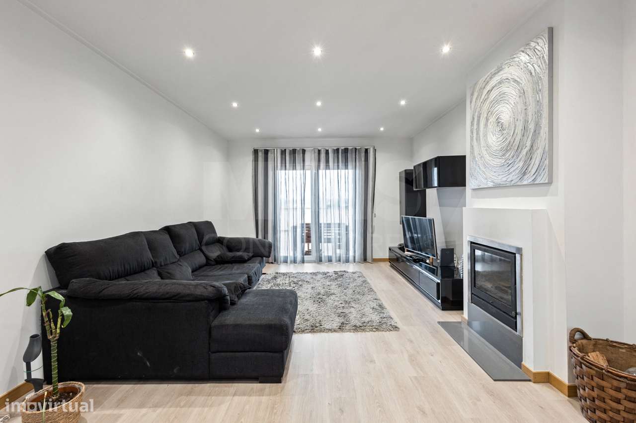 Moradia T3 no Centro do Bombarral – Conforto, Espaço e Qualidade de... - Grande imagem: 2/29