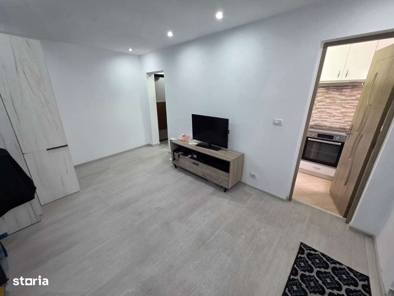 Garsonieră renovată – Zona Buziașului – Etaj 2- 146-3