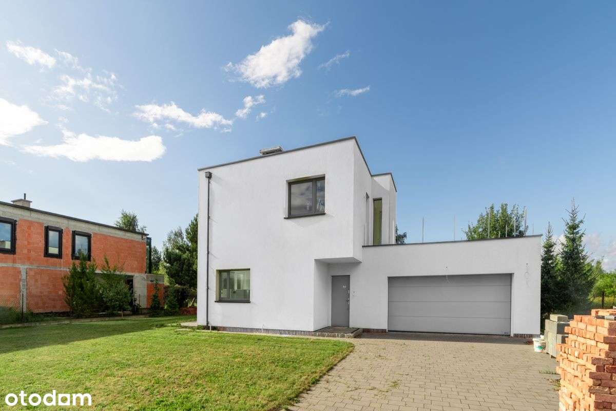 Efektowna przestrzeń do wykończenia-7