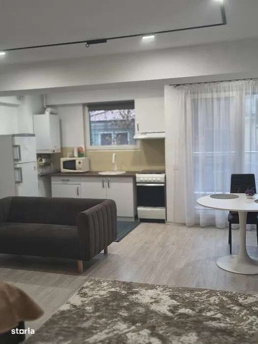 Garsoniera confort 1, otopeni, complet mobilata, stb+tren 5-10 minute. - Imagine principală: 3/6