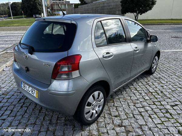 Toyota Yaris - 7