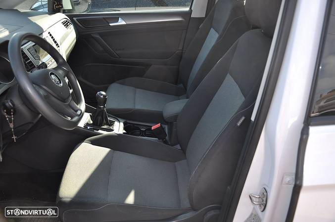 VW Golf Sportsvan 1.6 TDI Confortline BlueMotion - 5