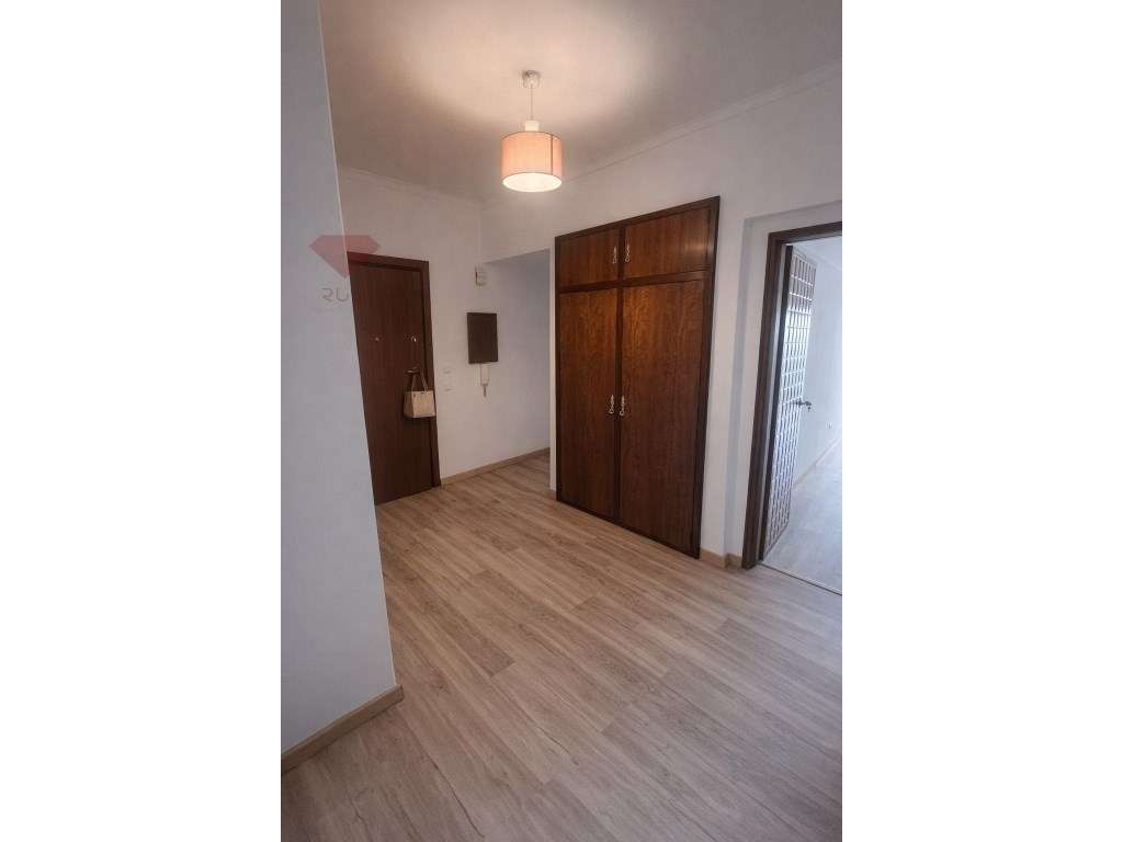 Apartamento T2 no Bonfim - Setúbal-8