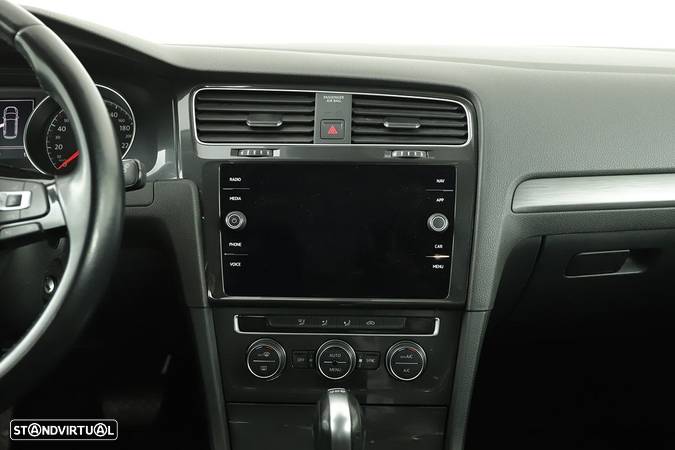 VW Golf Variant 1.0 TSI Confortline DSG - 9