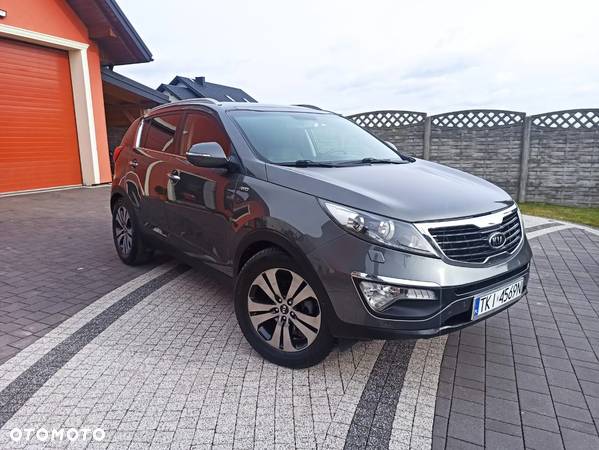 Kia Sportage 2.0 CRDI 4WD Automatik Dream-Team Edition - 31